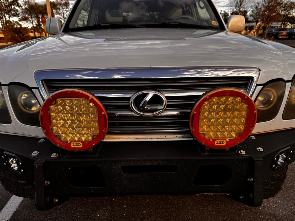 2004 Lexus LX 2nd Gen - Image 24 of 31