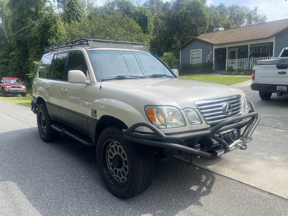 2004 Lexus LX 2nd Gen - Image 8 of 31