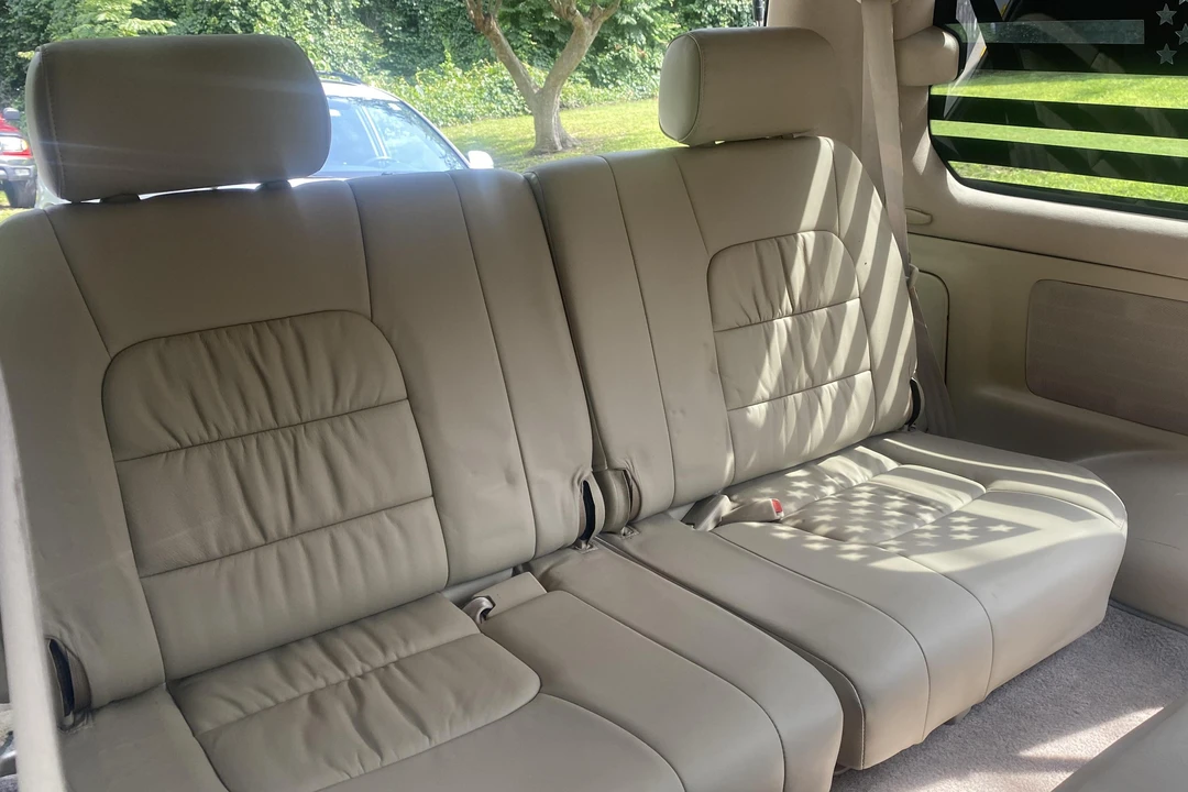 2004 Lexus LX 2nd Gen - Image 31 of 31