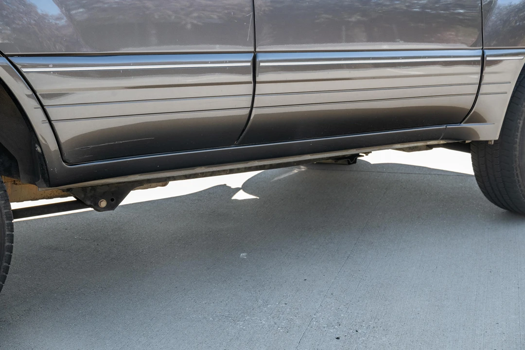 2004 Lexus LX 2nd Gen - Image 29 of 31