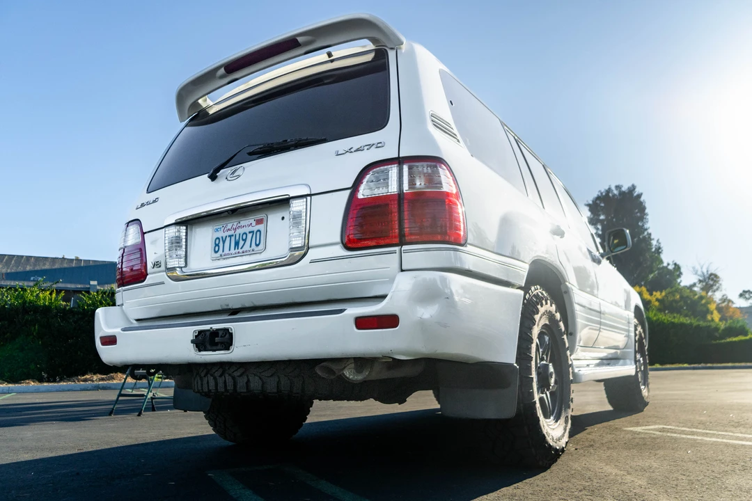 2004 Lexus LX 2nd Gen - Image 8 of 31
