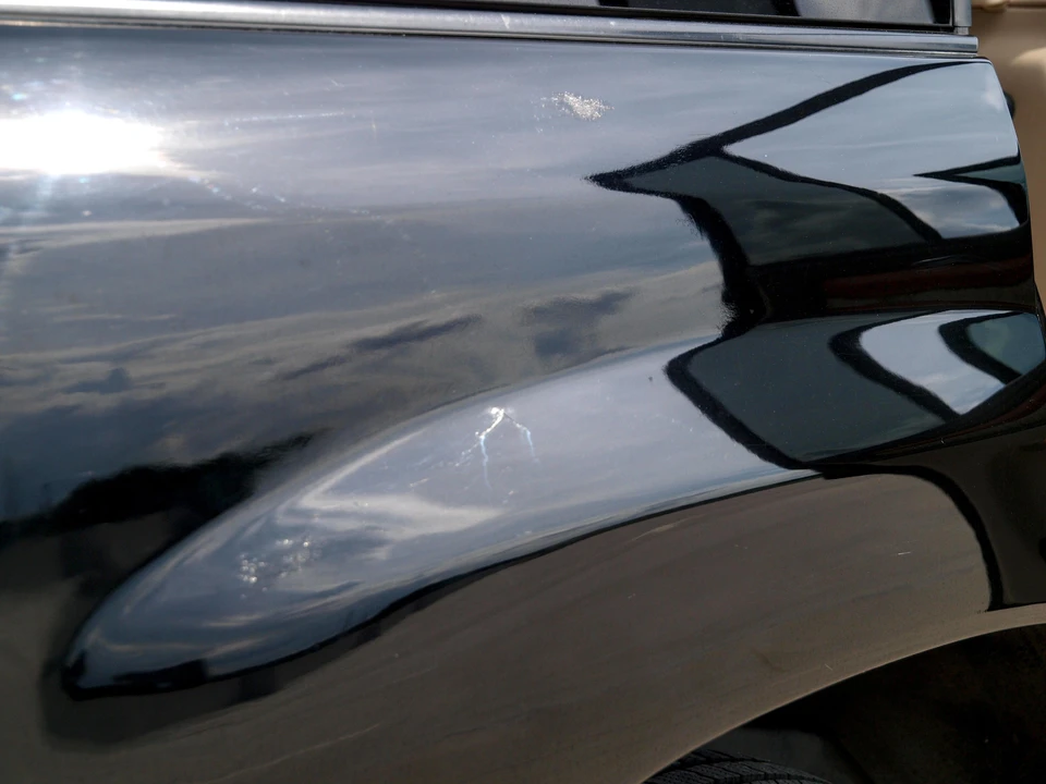 2004 Lexus LX 2nd Gen - Image 24 of 31