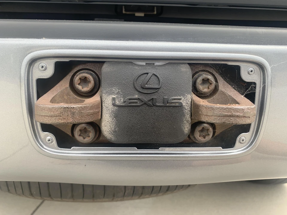 2004 Lexus LX 2nd Gen - Image 30 of 31