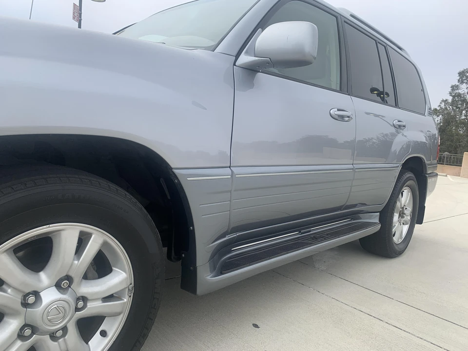 2004 Lexus LX 2nd Gen - Image 22 of 31