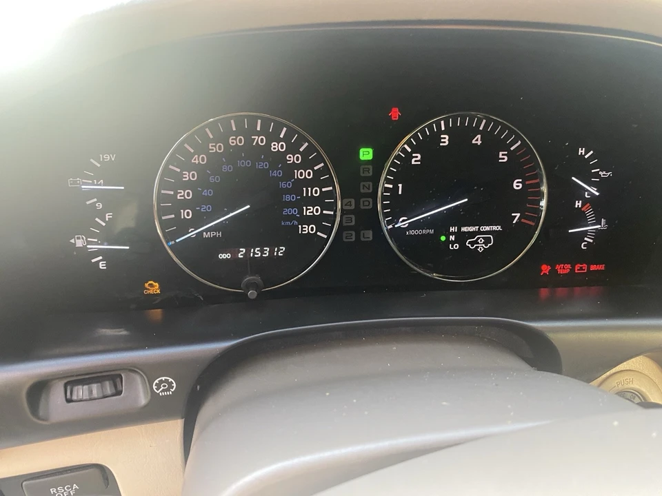 2004 Lexus LX 2nd Gen - Image 15 of 21