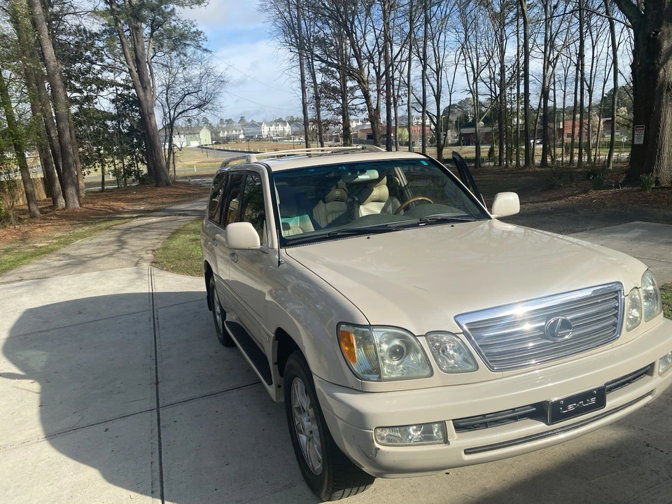 2004 Lexus LX 2nd Gen - Image 2 of 20