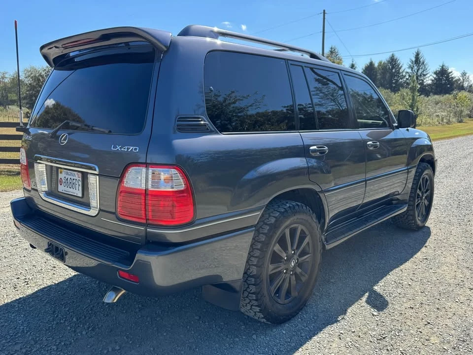 2004 Lexus LX 2nd Gen - Image 5 of 19
