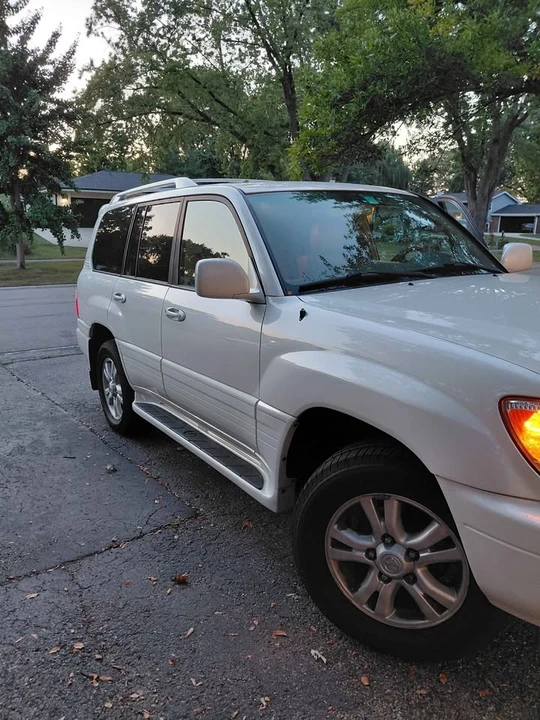 2004 Lexus LX 2nd Gen - Image 2 of 13