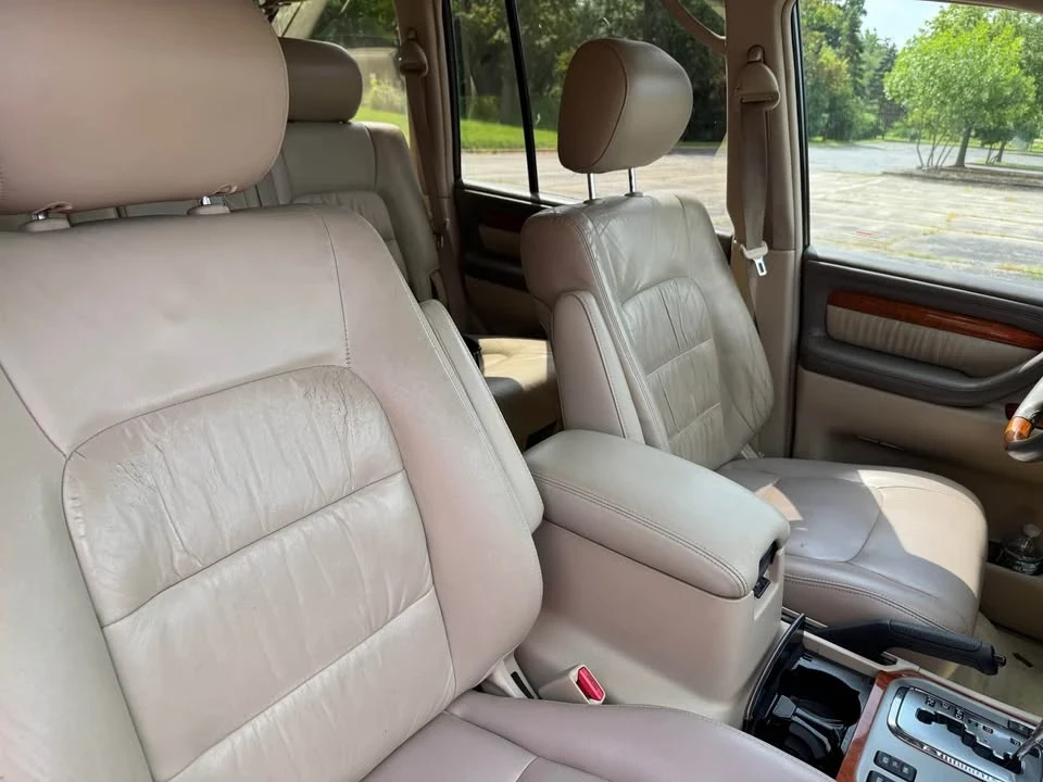 2004 Lexus LX 2nd Gen - Image 15 of 19