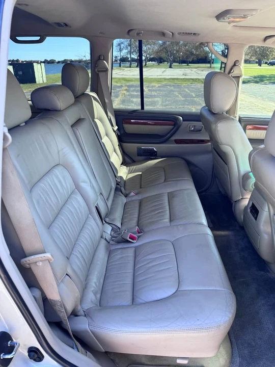 2004 Lexus LX 2nd Gen - Image 8 of 20
