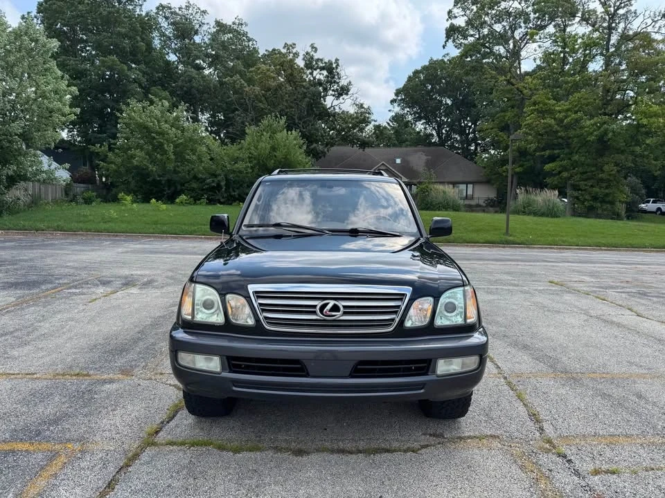 2004 Lexus LX 2nd Gen - Image 2 of 19