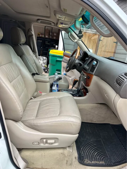 2004 Lexus LX 2nd Gen - Image 6 of 9
