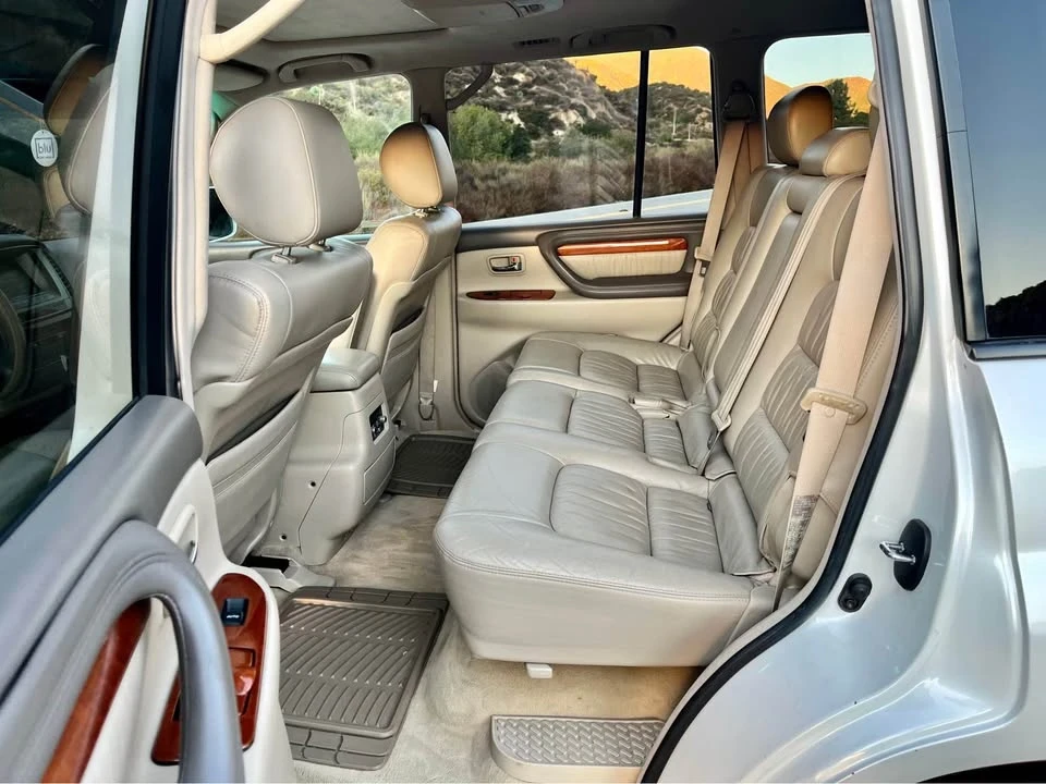 2004 Lexus LX 2nd Gen - Image 8 of 19