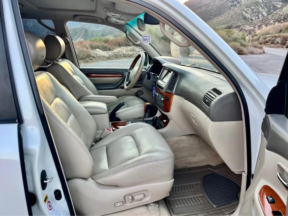 2004 Lexus LX 2nd Gen - Image 11 of 19