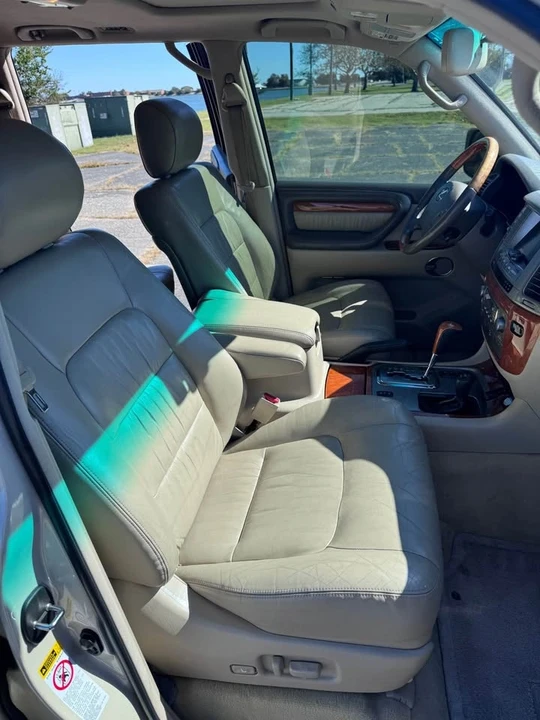 2004 Lexus LX 2nd Gen - Image 7 of 20