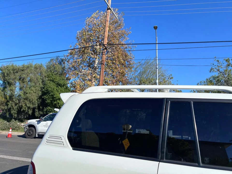 2004 Lexus LX 2nd Gen - Image 12 of 17
