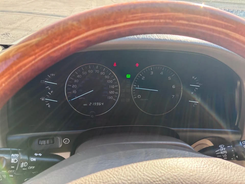 2004 Lexus LX 2nd Gen - Image 6 of 17