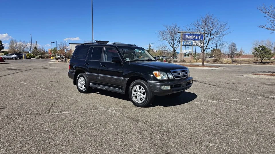 2004 Lexus LX 2nd Gen - Image 4 of 12