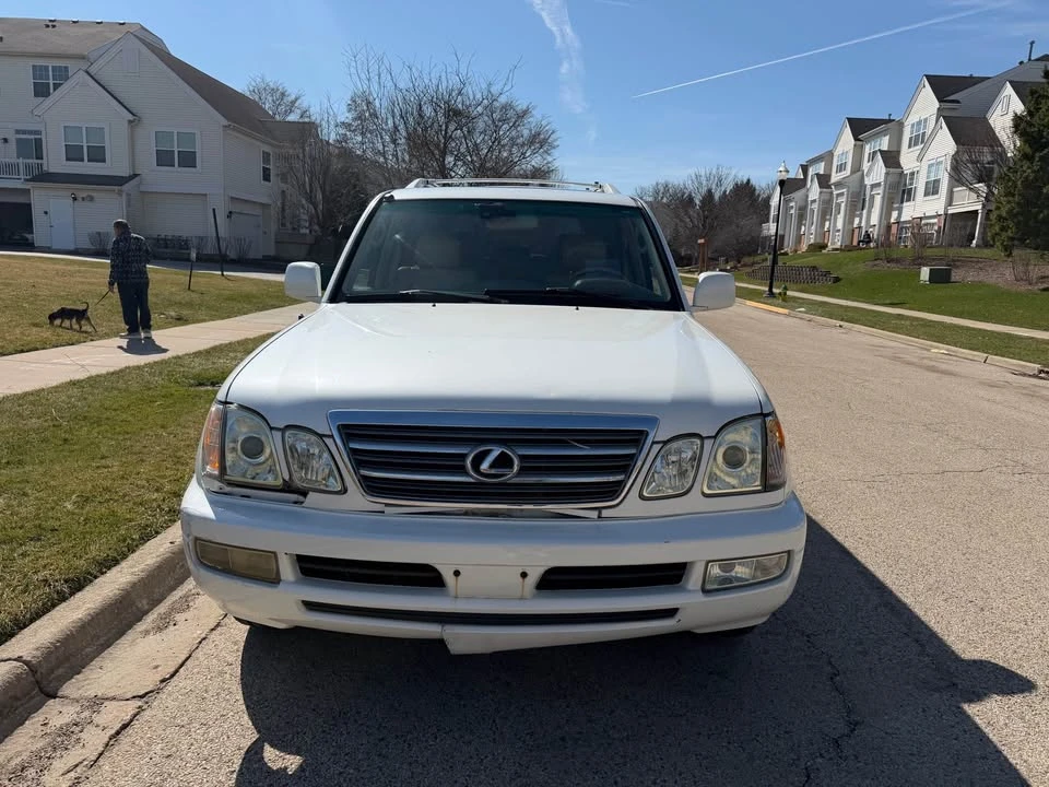 2004 Lexus LX 2nd Gen - Image 2 of 15