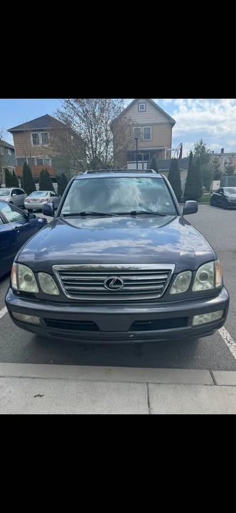 2004 Lexus LX 2nd Gen - Image 8 of 13