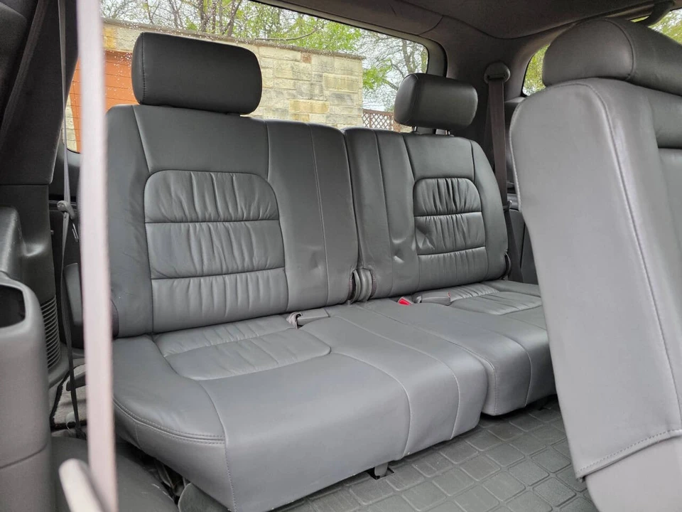 2004 Lexus LX 2nd Gen - Image 18 of 21
