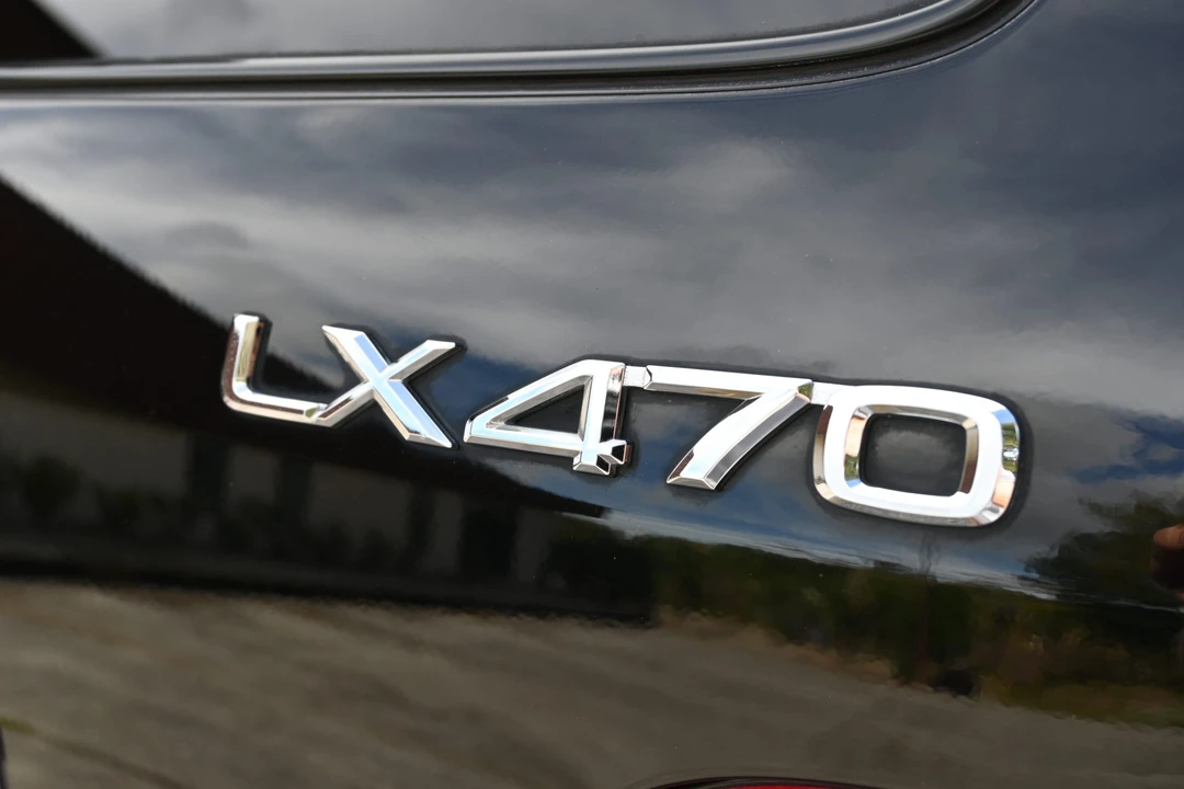 2004 Lexus LX 2nd Gen - Image 31 of 31