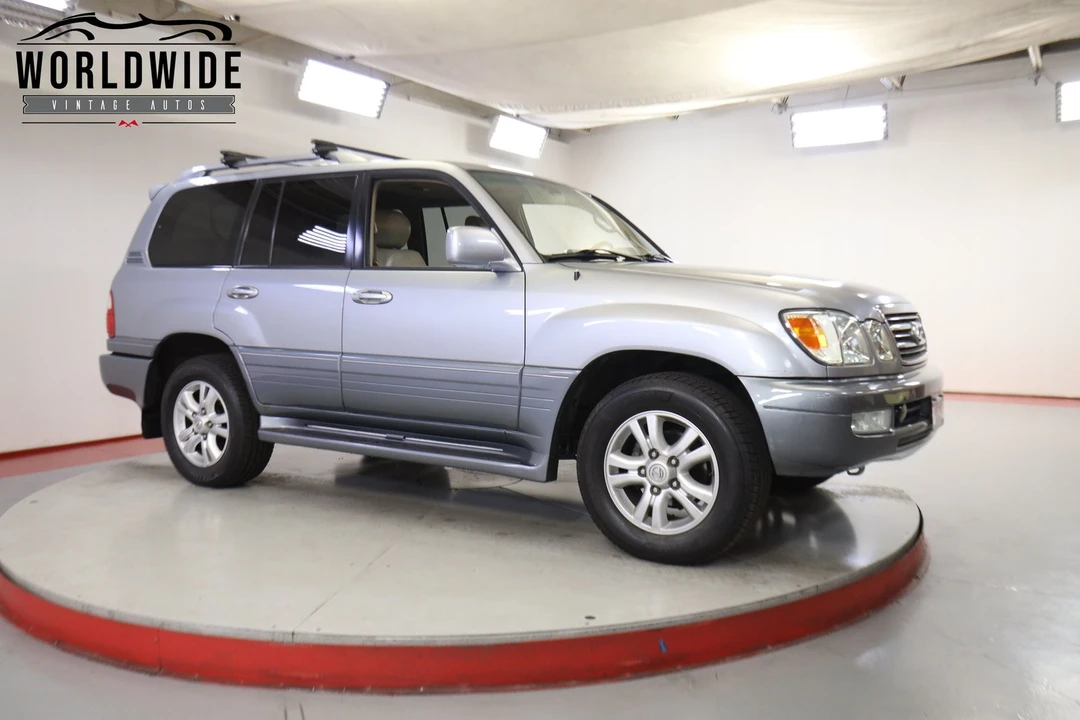 2004 Lexus LX 2nd Gen - Image 2 of 12