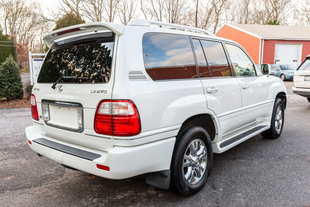 2004 Lexus LX 2nd Gen - Image 6 of 31