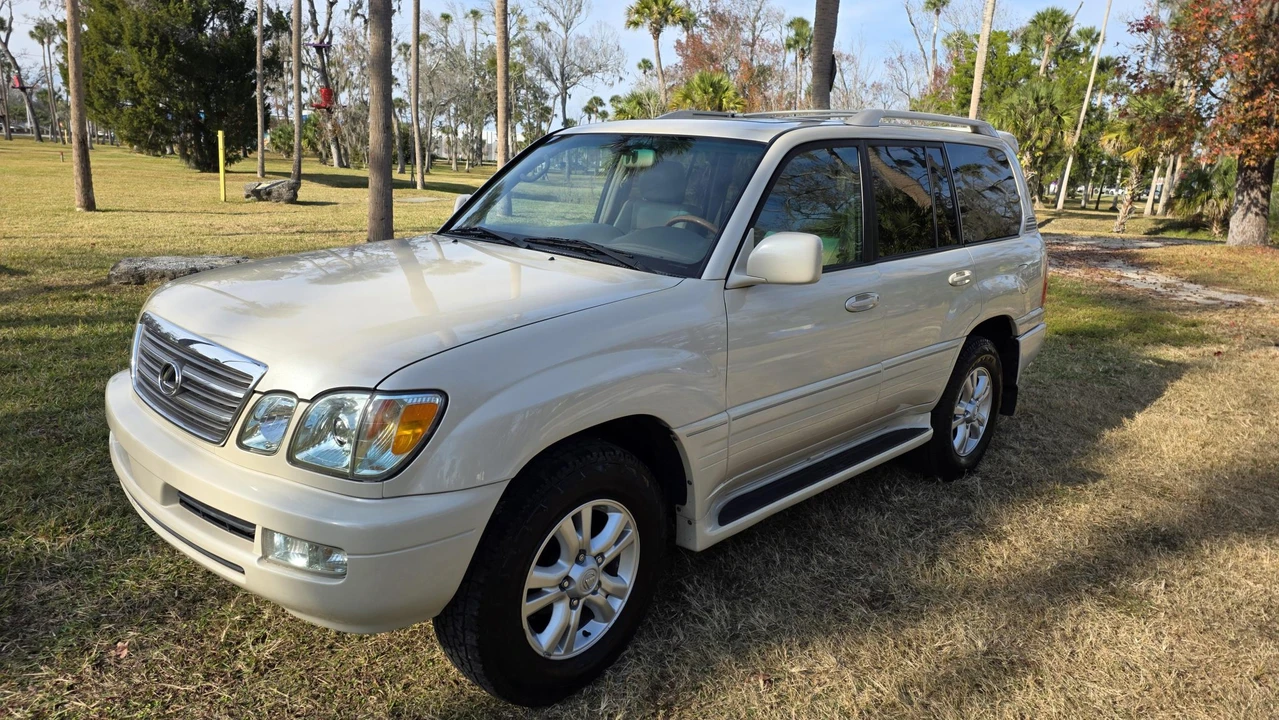 2004 Lexus LX 2nd Gen - Image 2 of 31
