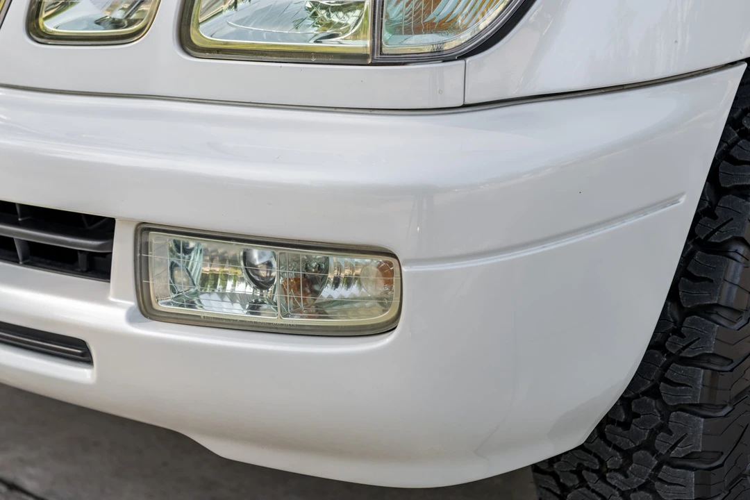 2004 Lexus LX 2nd Gen - Image 20 of 31