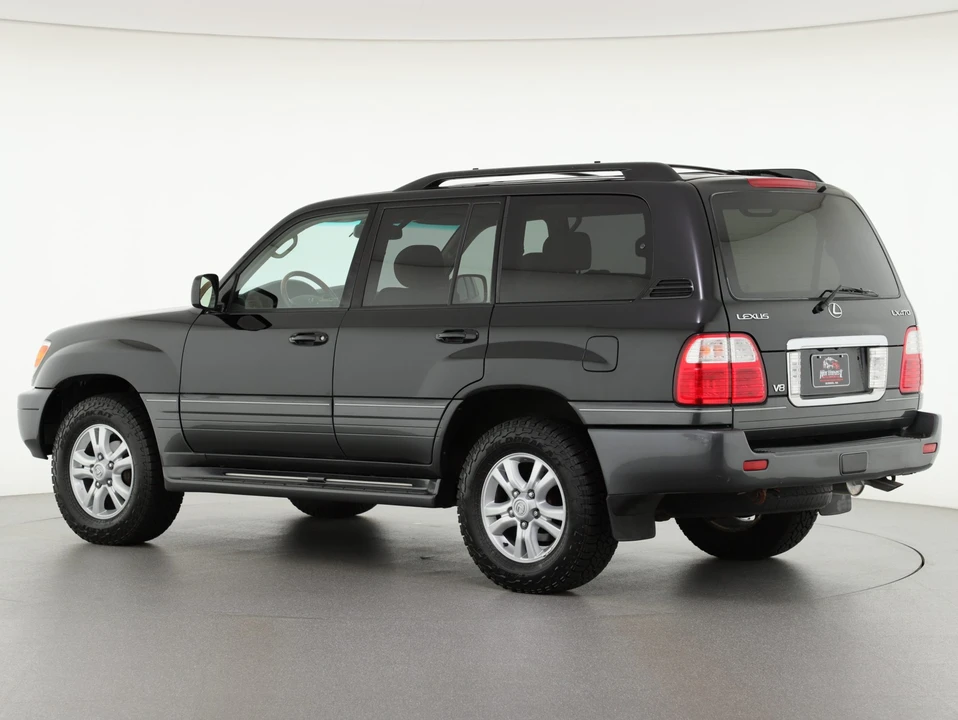2004 Lexus LX 2nd Gen - Image 31 of 31
