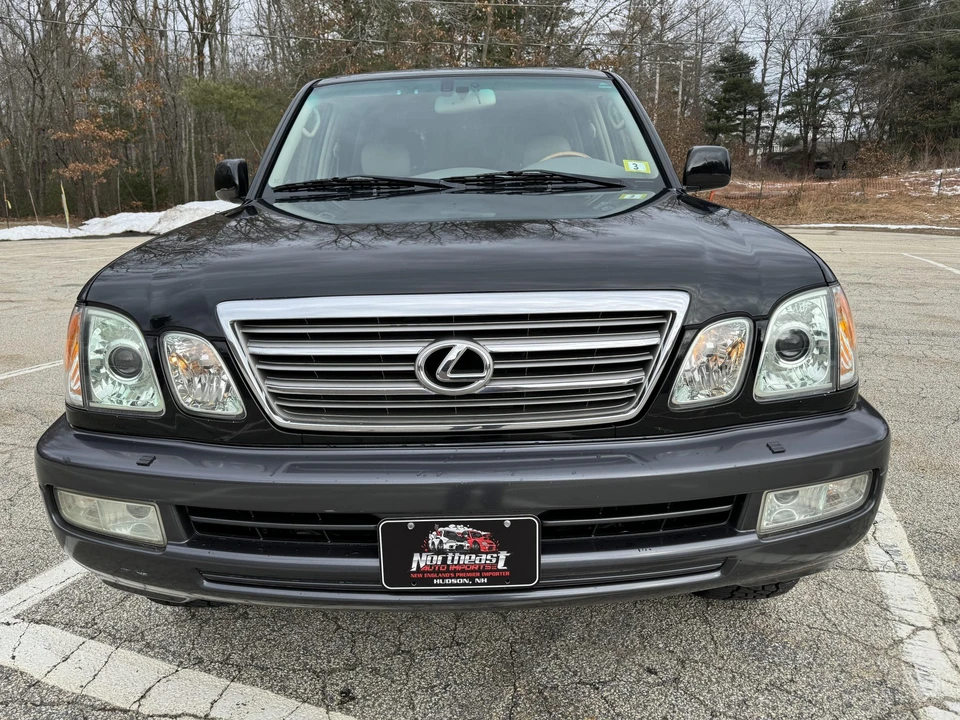2004 Lexus LX 2nd Gen - Image 13 of 31