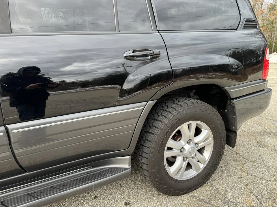 2004 Lexus LX 2nd Gen - Image 14 of 31