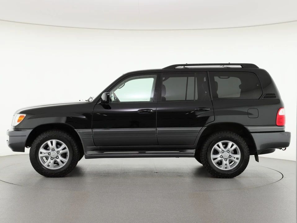 2004 Lexus LX 2nd Gen - Image 30 of 31