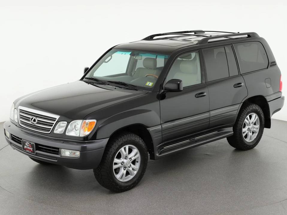2004 Lexus LX 2nd Gen - Image 27 of 31