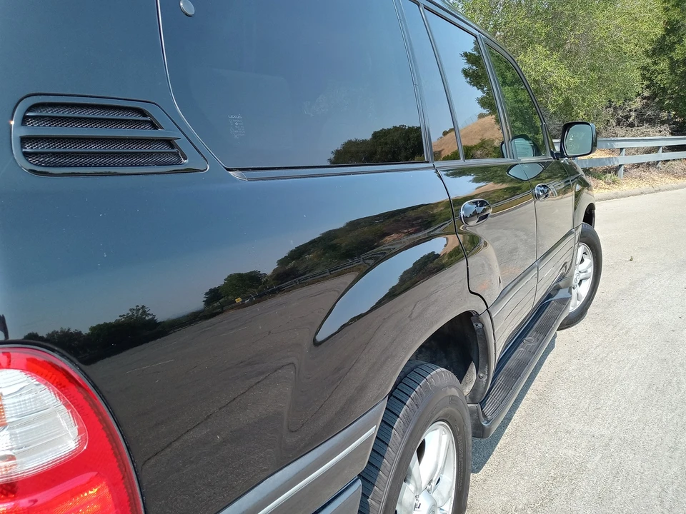 2004 Lexus LX 2nd Gen - Image 30 of 31
