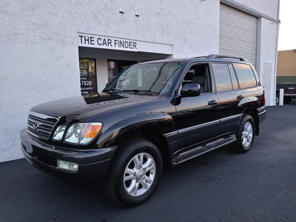 2004 Lexus LX 2nd Gen - Image 2 of 31