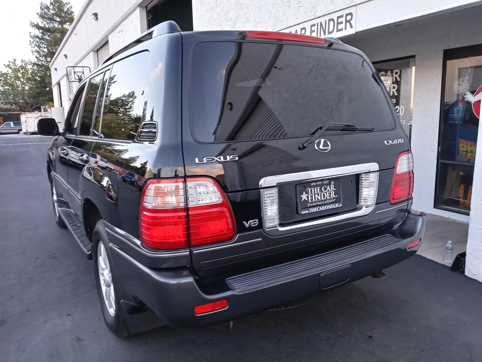 2004 Lexus LX 2nd Gen - Image 6 of 31