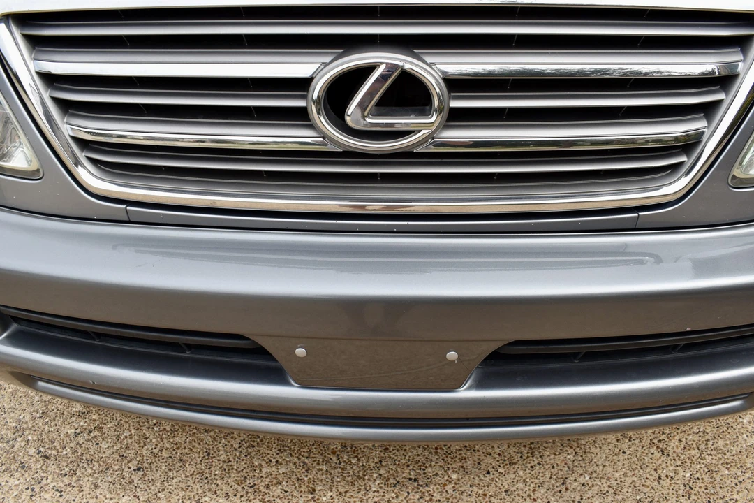 2004 Lexus LX 2nd Gen - Image 28 of 31