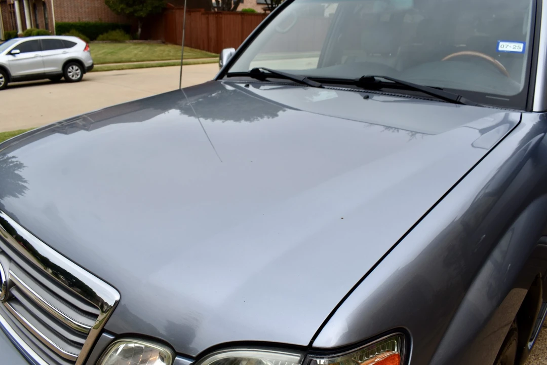 2004 Lexus LX 2nd Gen - Image 23 of 31