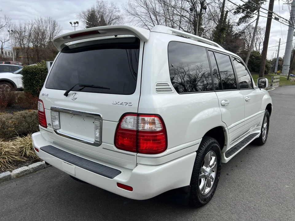 2004 Lexus LX 2nd Gen - Image 13 of 31