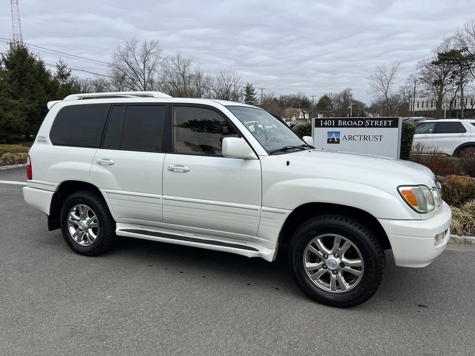 2004 Lexus LX 2nd Gen - Image 20 of 31