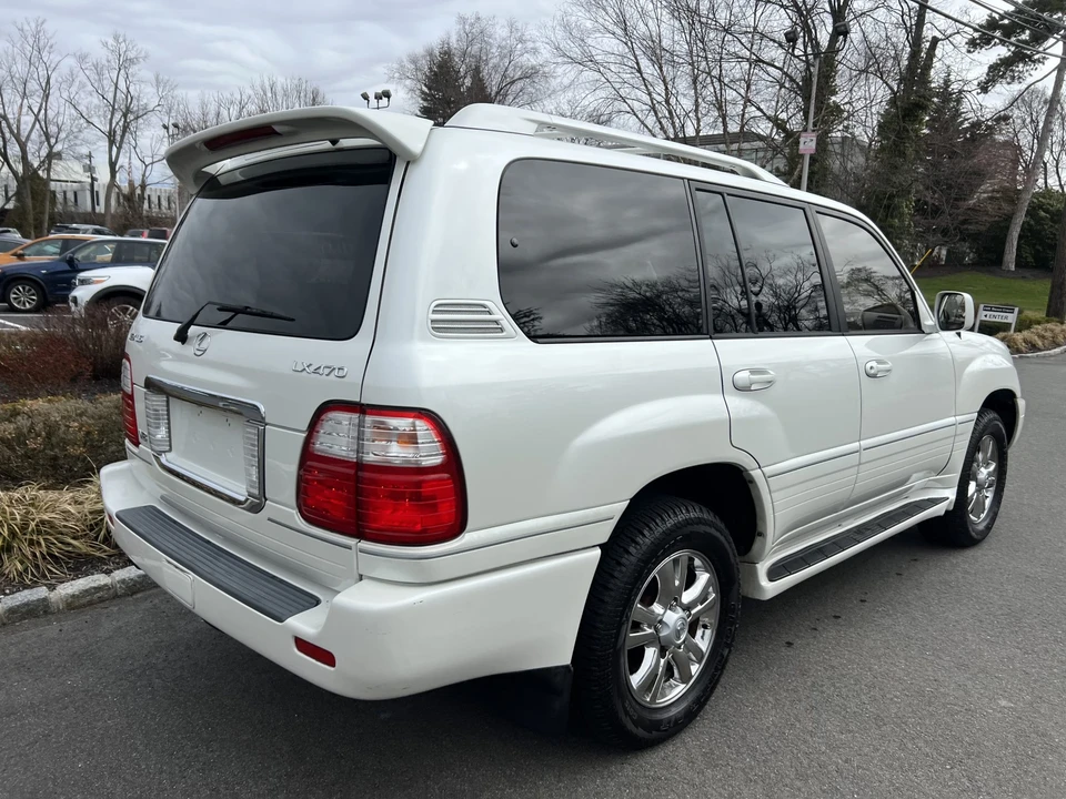 2004 Lexus LX 2nd Gen - Image 14 of 31