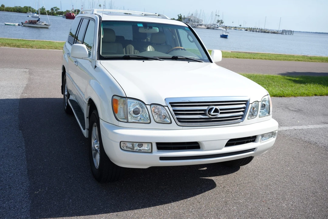 2004 Lexus LX 2nd Gen - Image 2 of 31