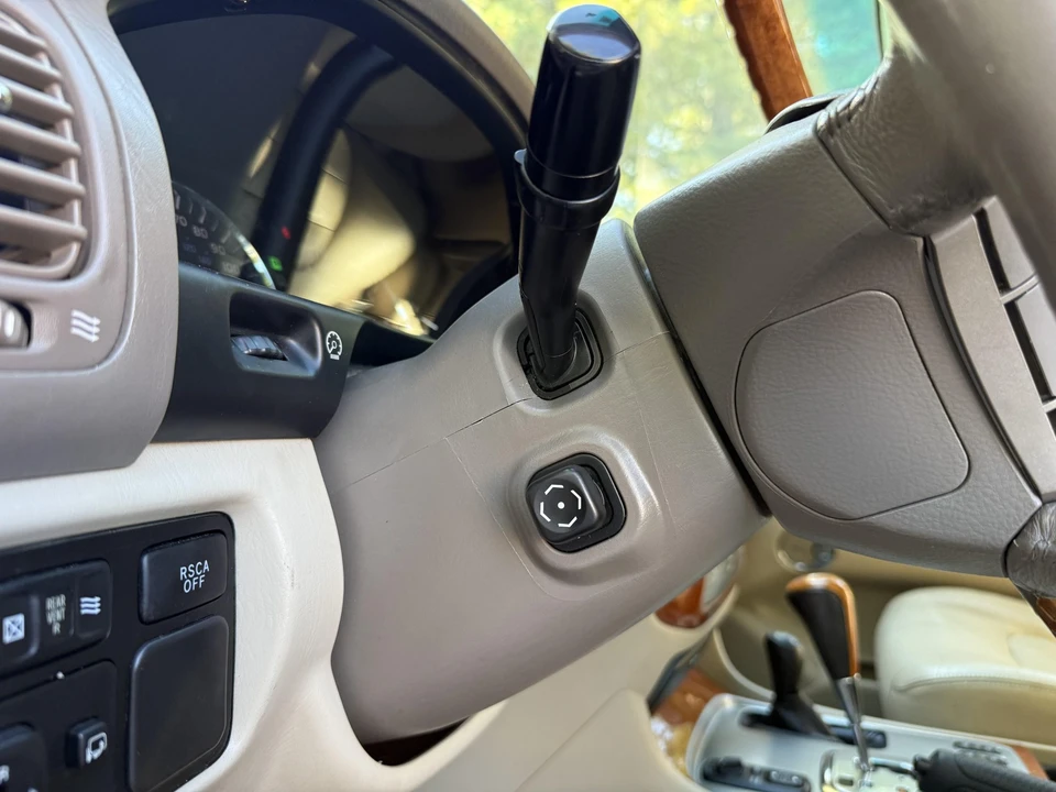 2004 Lexus LX 2nd Gen - Image 31 of 31