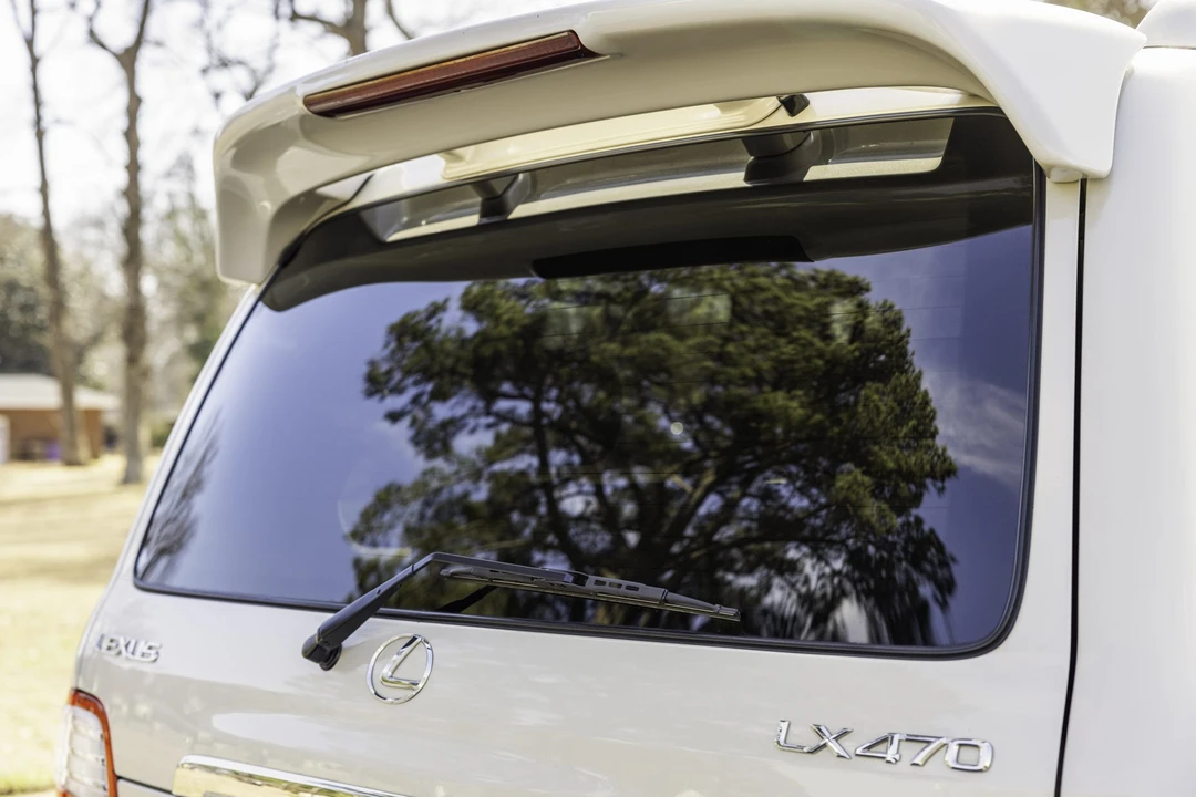 2004 Lexus LX 2nd Gen - Image 31 of 31