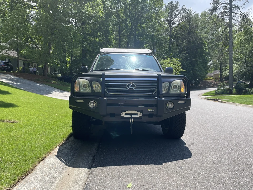2004 Lexus LX 2nd Gen - Image 11 of 31