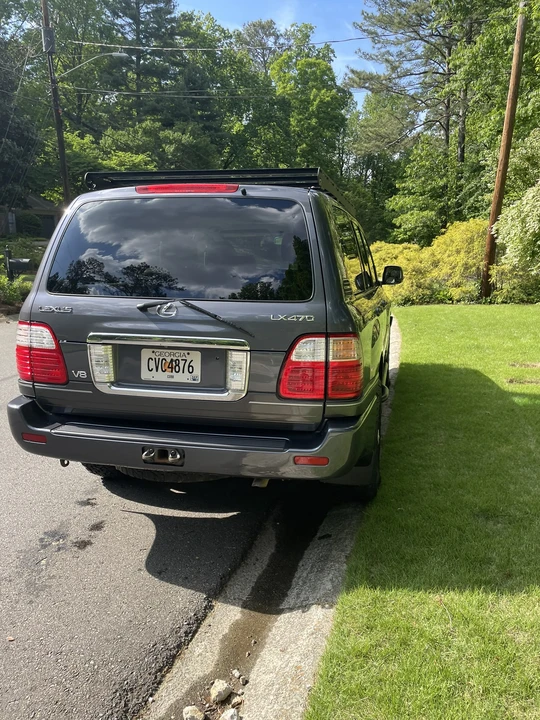 2004 Lexus LX 2nd Gen - Image 25 of 31