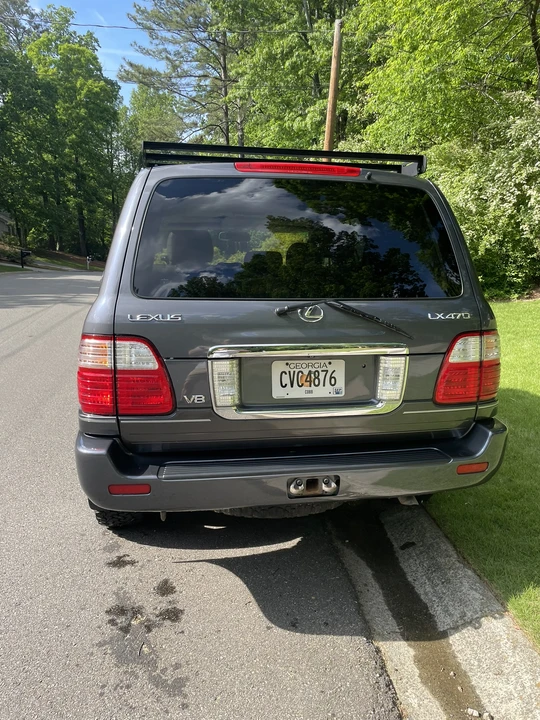 2004 Lexus LX 2nd Gen - Image 27 of 31