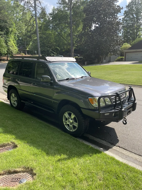 2004 Lexus LX 2nd Gen - Image 15 of 31